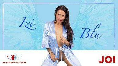  Izi Blu creates a fantasy