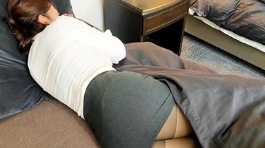  Sharing A Room With The Boss Lady On The Verge Of Retirement On A Business Trip 1/2