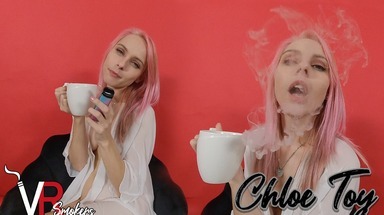  Chloe Toy - Vaping